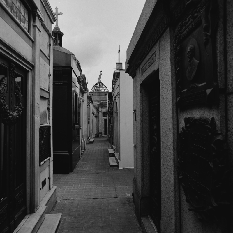 CCC200800606W018018_IMACON5DIVIDED_CLEAN_LR