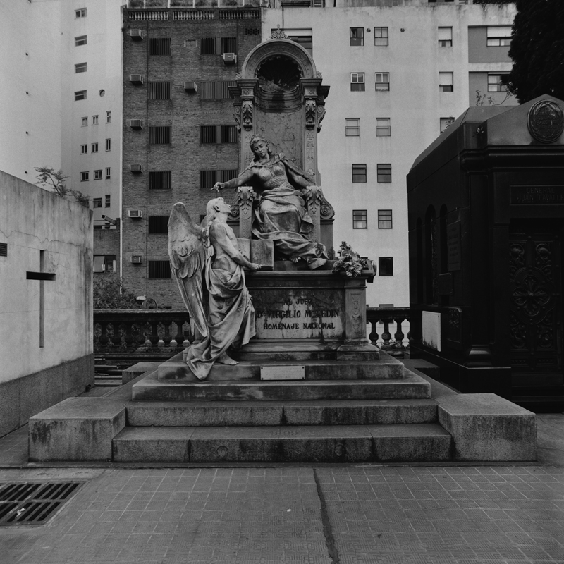 CCC200800606W018044_IMACON5DIVIDED_CLEAN_LR