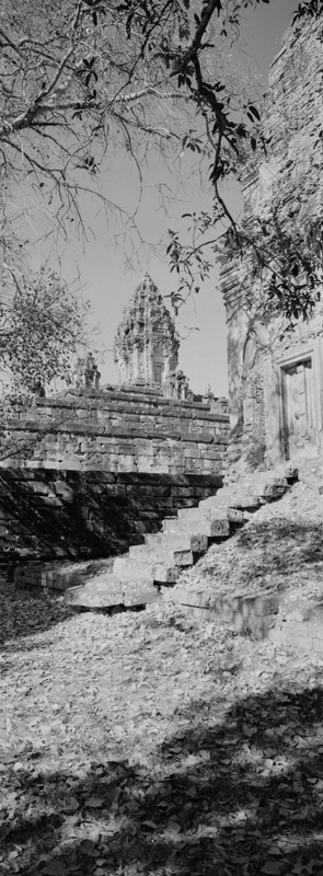 CCC201000255W345012_IMACON3EXTDIVIDED-2_CLEAN_LR