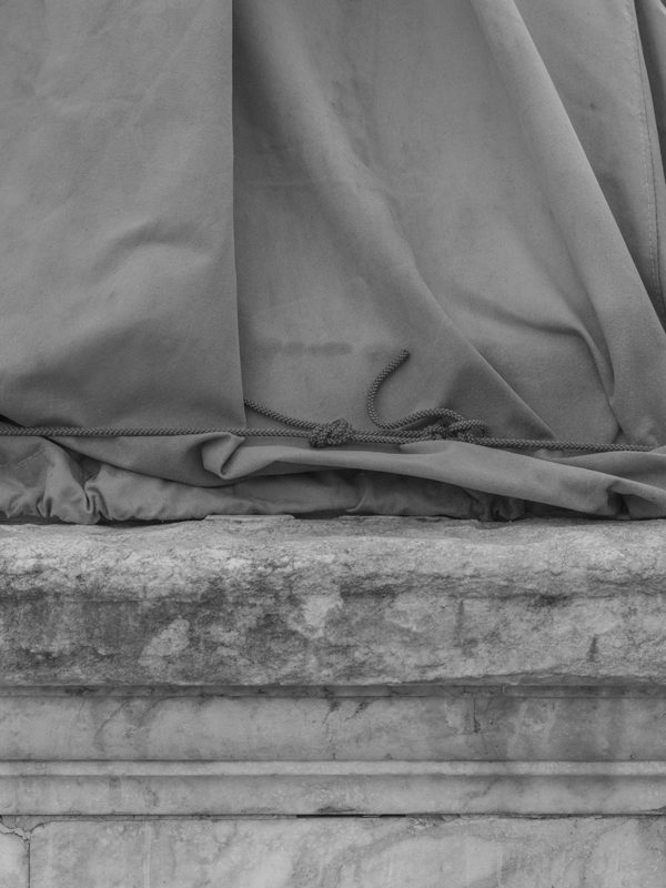 CLOSEUPS Versailles
