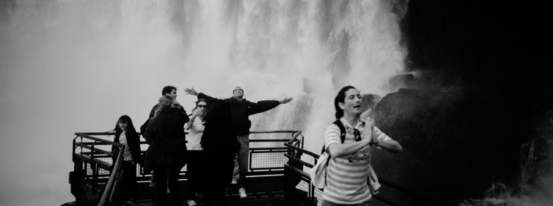 CCC200900255W278036_IMACON11DIVIDED_CLEAN_LR