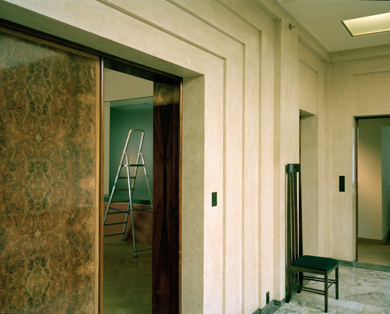 Labour Anonymous II: Vernissage [COLOR] [SQUARE] 6