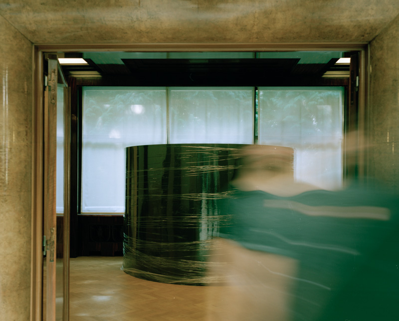 Labour Anonymous II: Vernissage [COLOR] [SQUARE] 9