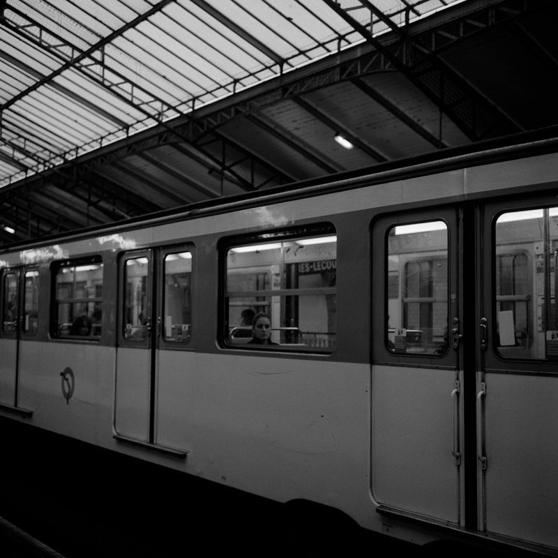 CCC200900606W037093_IMACON5DIVIDED_CLEAN_LR