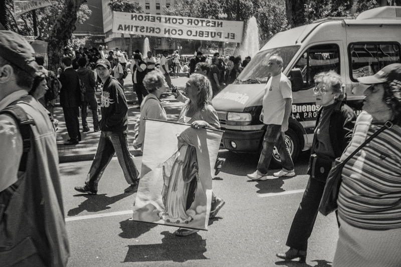 CCC201012135W043011_IMACON6EXTAB-D-LR